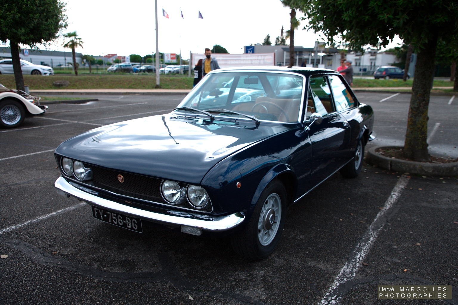 Fiat 124 Sport-01.jpg